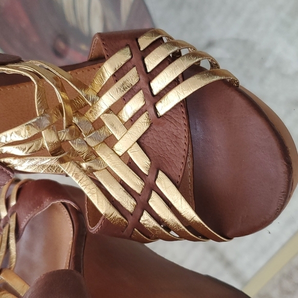 Steve Madden turnpike wedge heel leather size 7.5  new - Picture 4 of 9